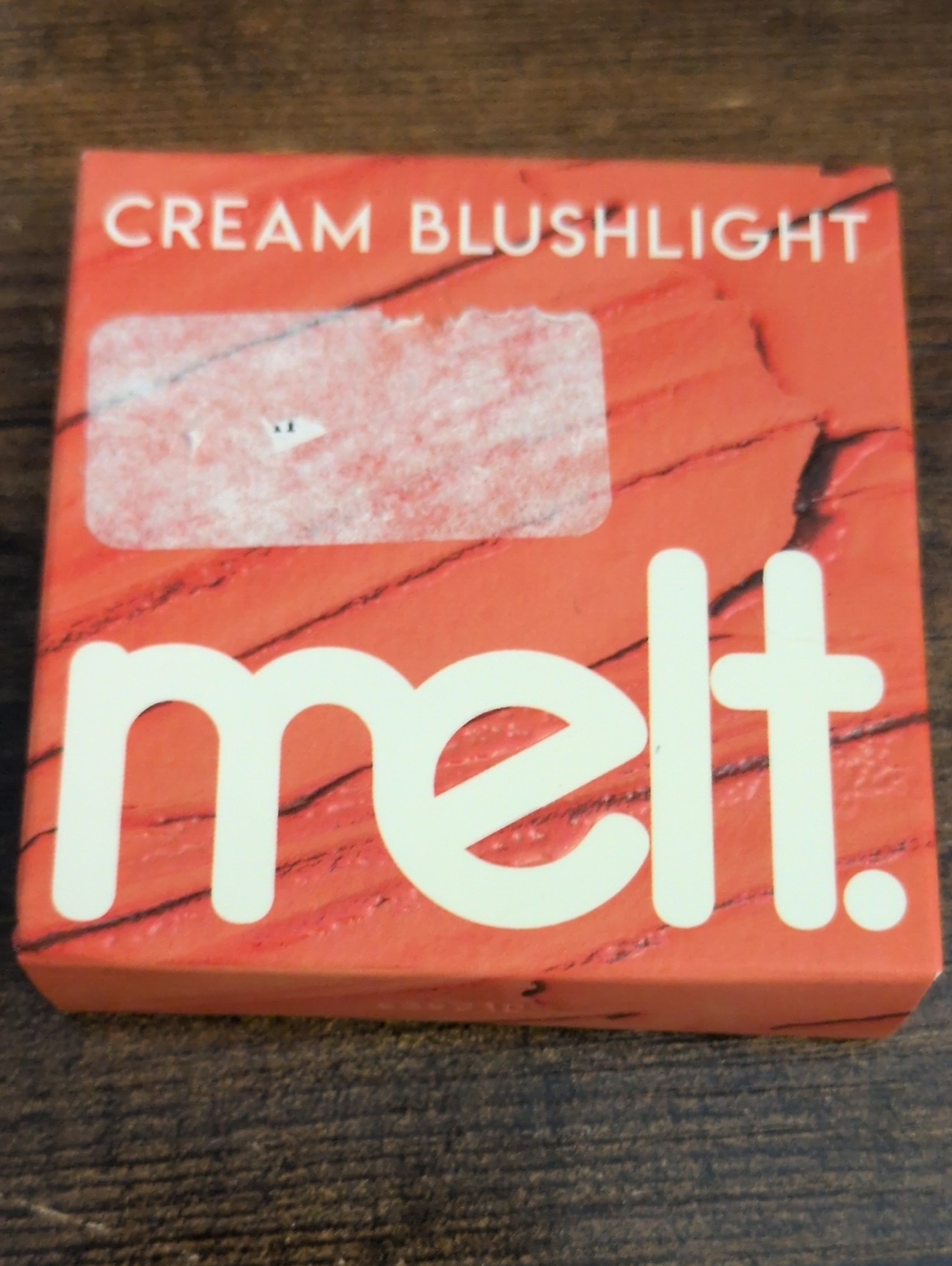 MELT  Cream Blushlight Compact —